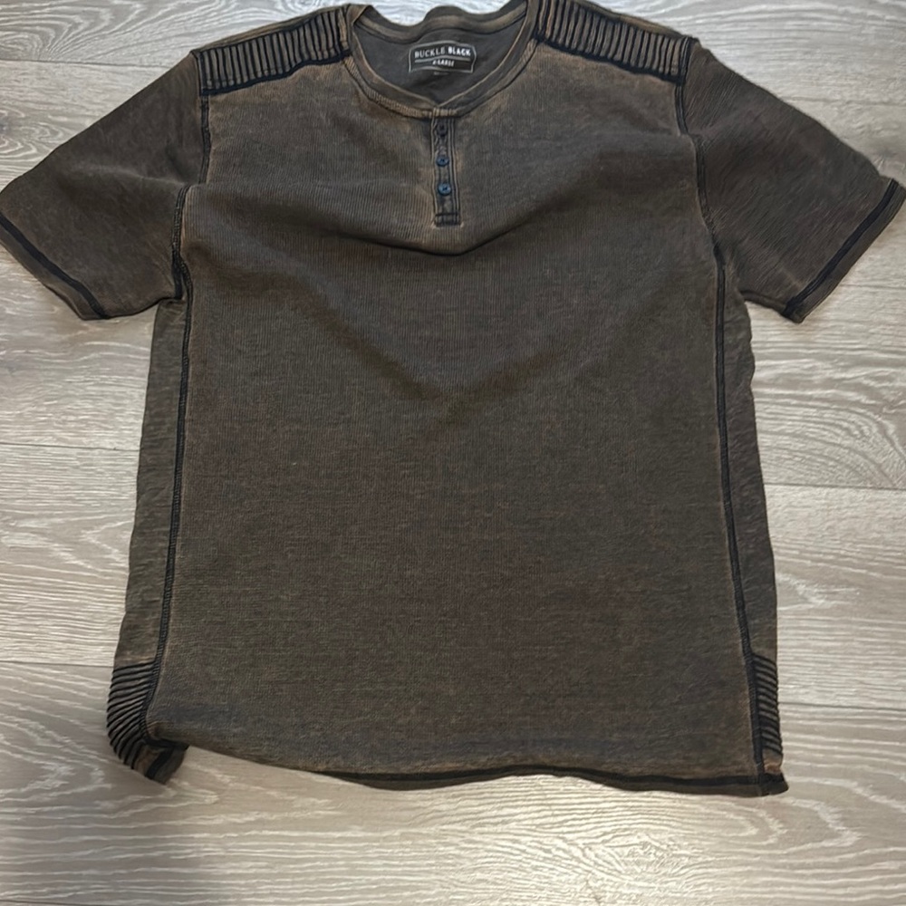 Buckle Men's Brown Short Sleeve Tee